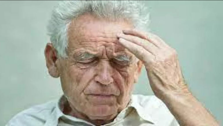 المشي 10000 خطوة يومياً يخفف خطر الإصابة بالخرف