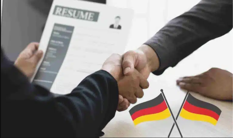 فرصة عمل في ألمانيا 2025 تشمل تكاليف السفر – قدم الآن